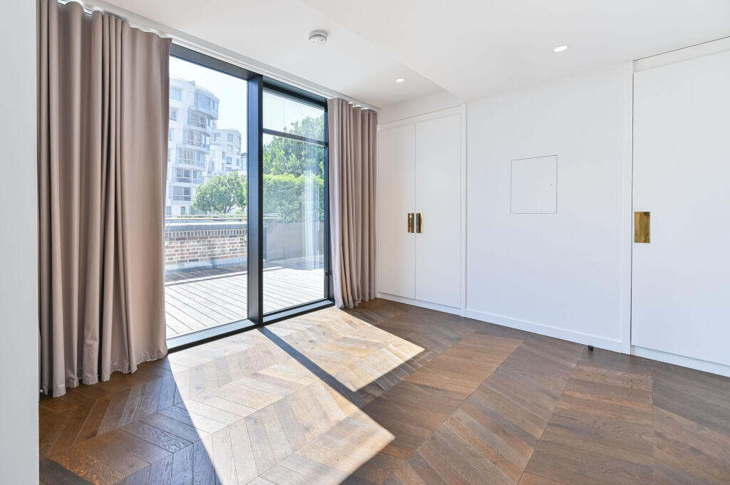 Apartment in London - View 5