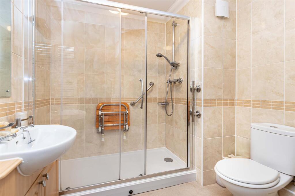 Poole Road, Bournemouth - View 5
