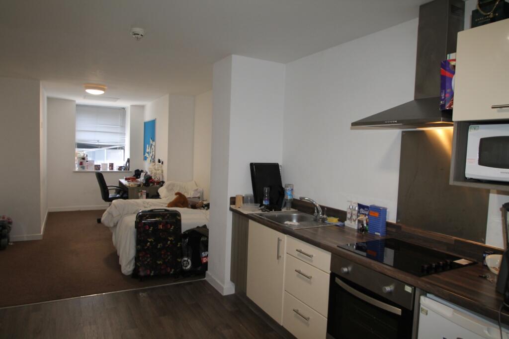 Studio flat for rent