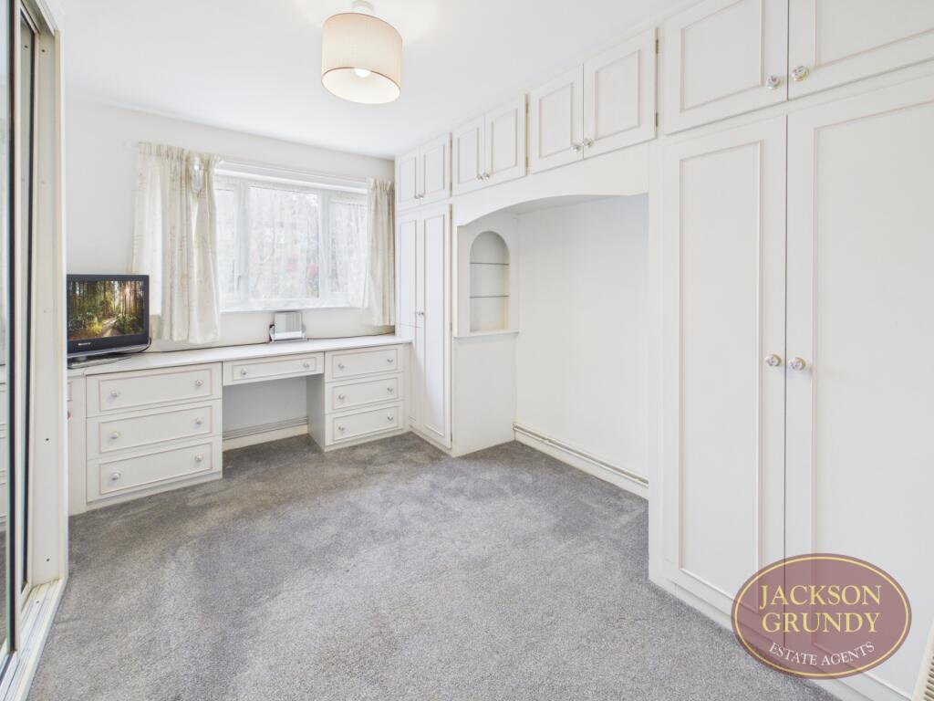 Apartment in Northampton - View 5