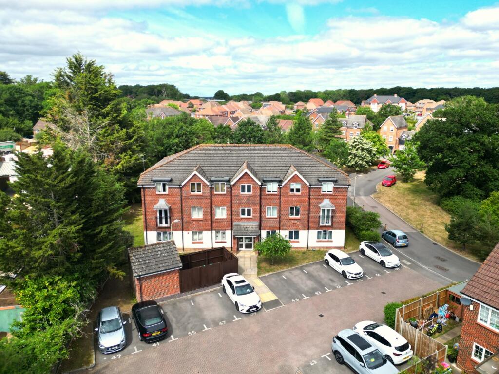 Main image of property: Benham Drive, Spencers Wood, Reading, Berkshire, RG7 1FB