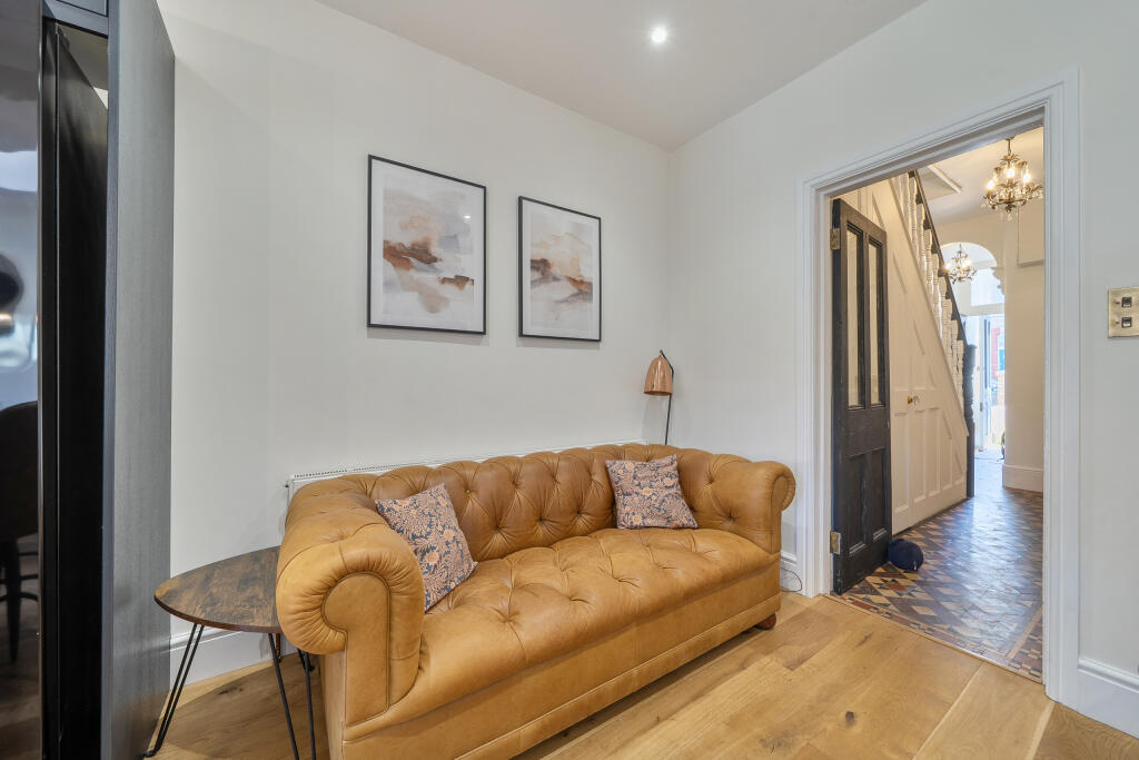 House in Taunton, Rowbarton - More