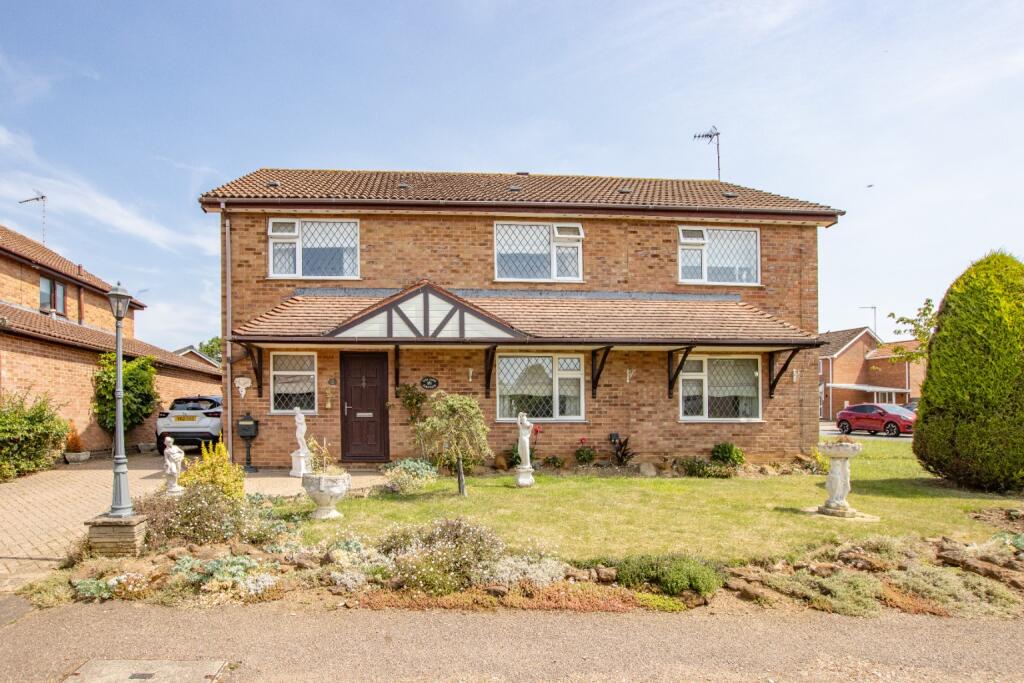 Main image of property: South Wootton, King's Lynn, Norfolk, PE30
