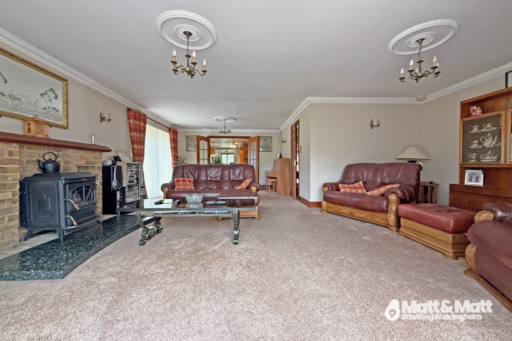 House in Binfield, Bracknell Forest - View 6