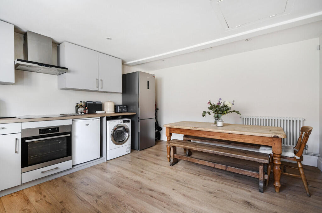 Apartment in Sevenoaks, Westerham - View 4