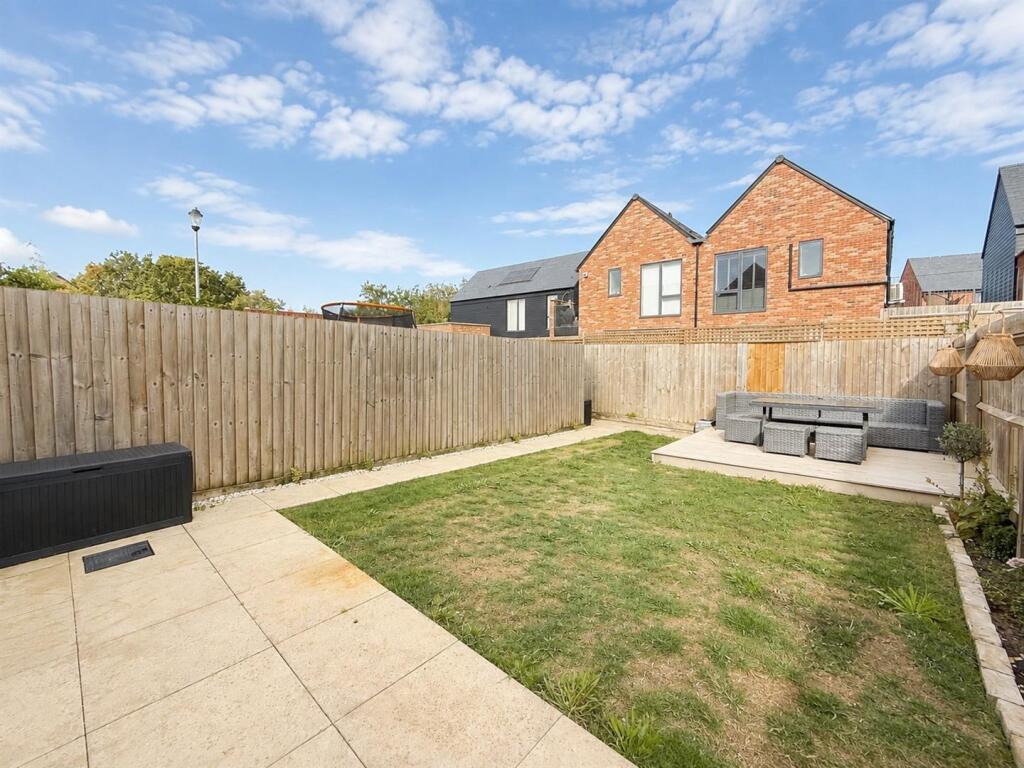 House in Chelmsford, Channels - View 4