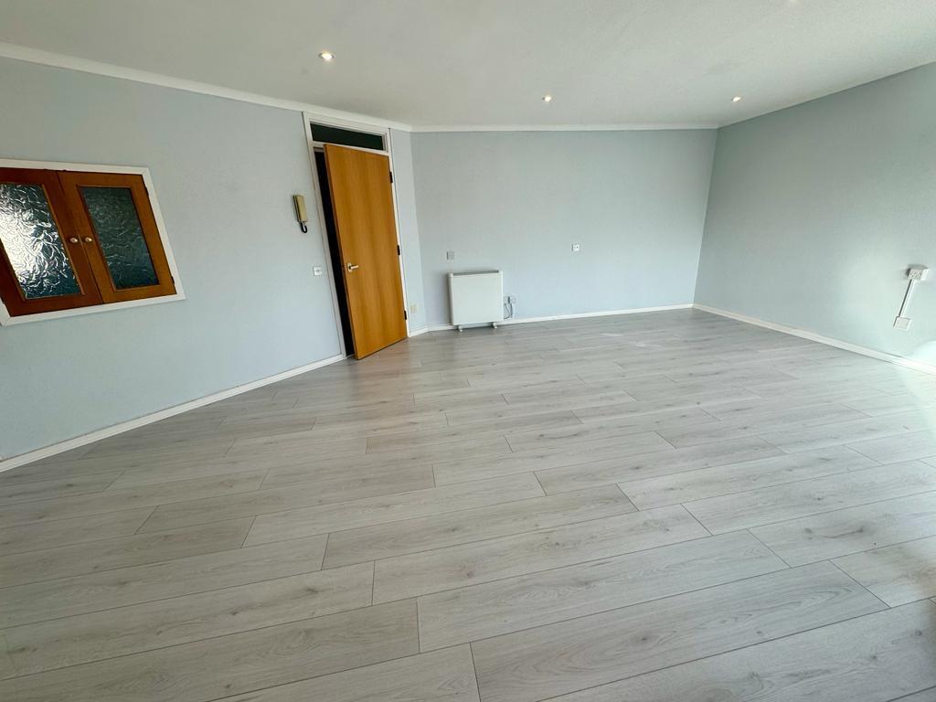 Apartment in Hereford - View 5