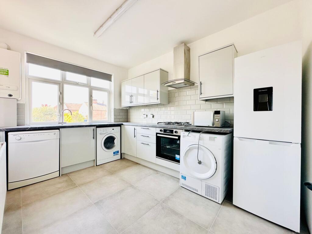 Apartment in Nottingham - View 5