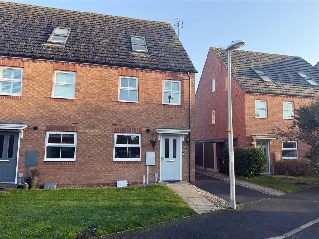 Main image of property: Priors Grove Close, Chase Meadow, Warwick