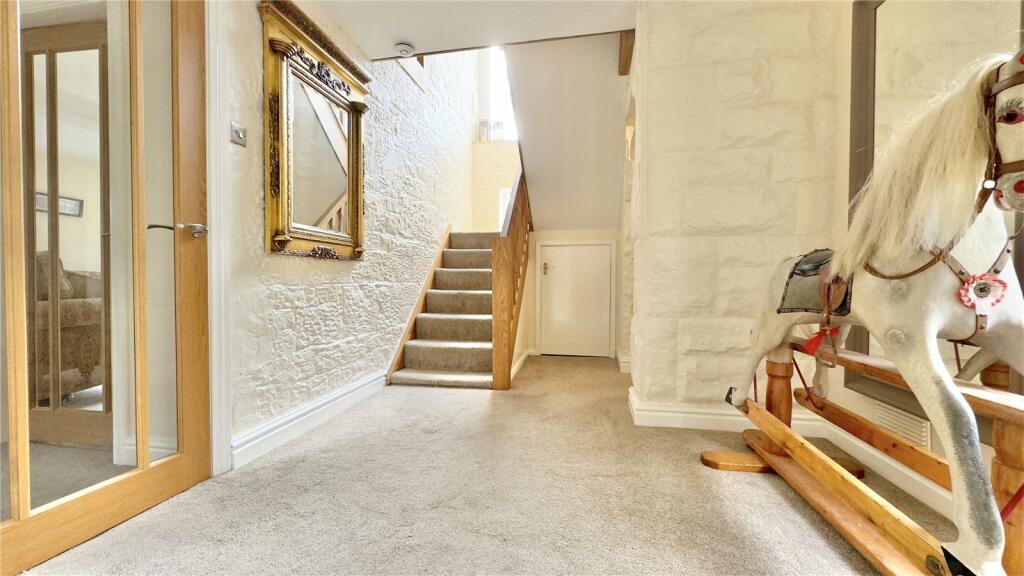 Telegraph Road, Heswall, Wirral, CH60 photo 4