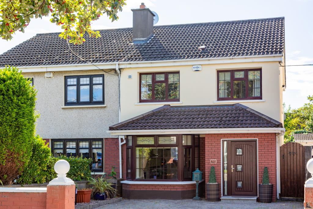 Main image of property: 33 Redwood Court, Kilnamanagh, Dublin 24, D24 DD8C