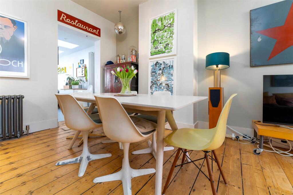 House in Brighton - View 4