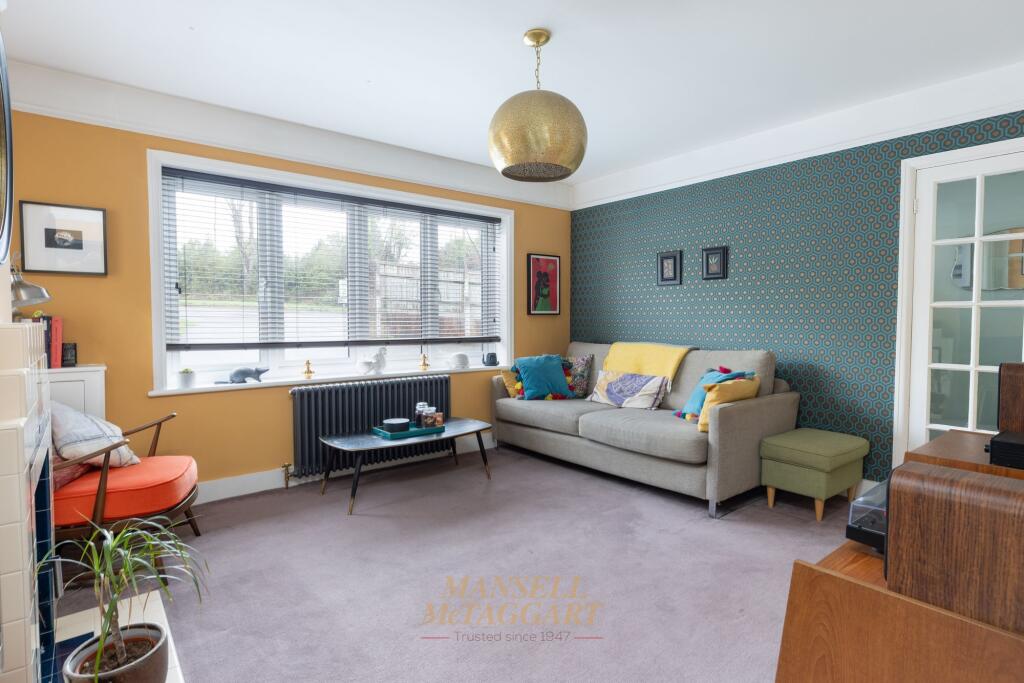 House in Redhill - More