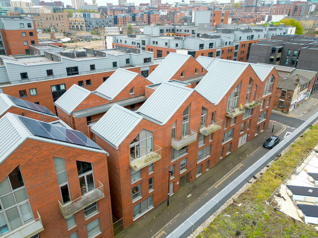 Apartment in Sheffield, South Yorkshire - View 3
