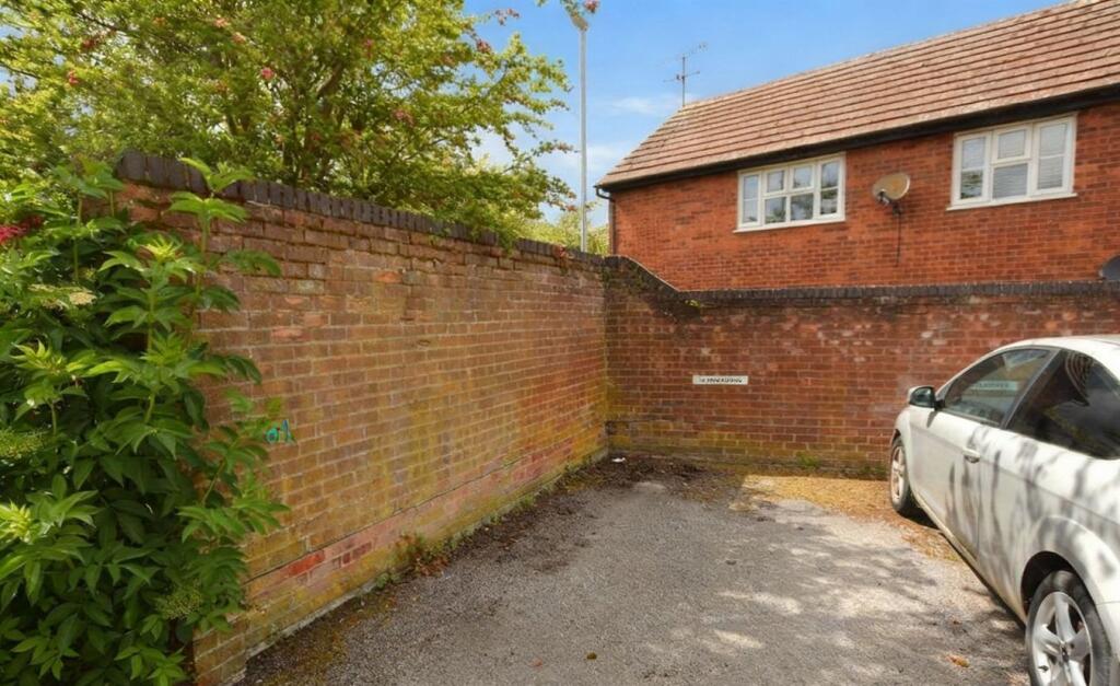 Property photo 8