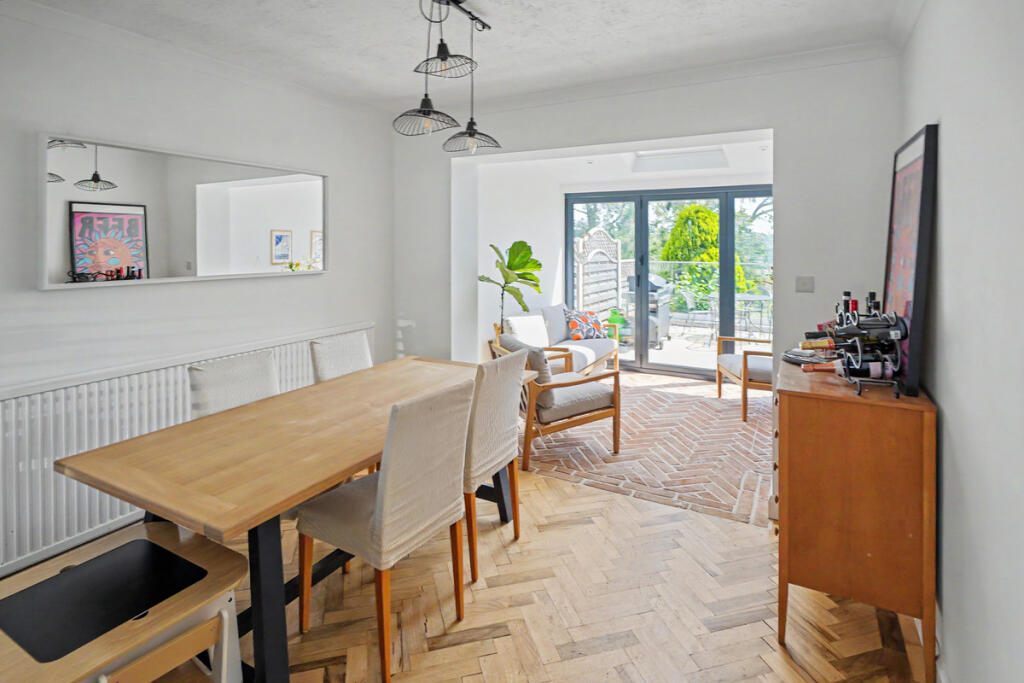 House in Northampton, West Northamptonshire - View 5