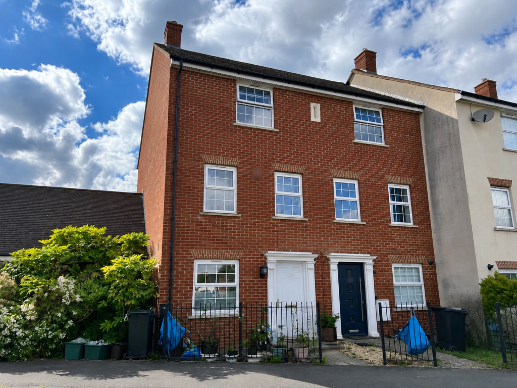 Main image of property: Thatcham Avenue, Kingsway