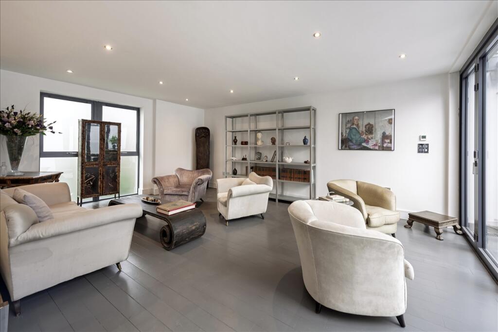 House in London - View 3