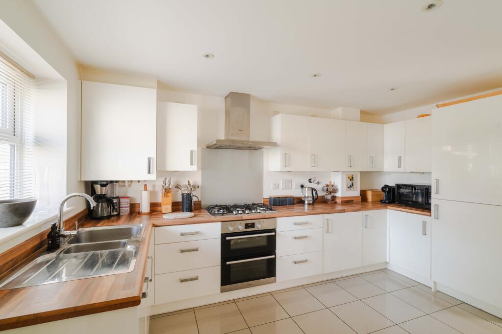 House in Bristol, Brabazon, Charlton Hayes - More