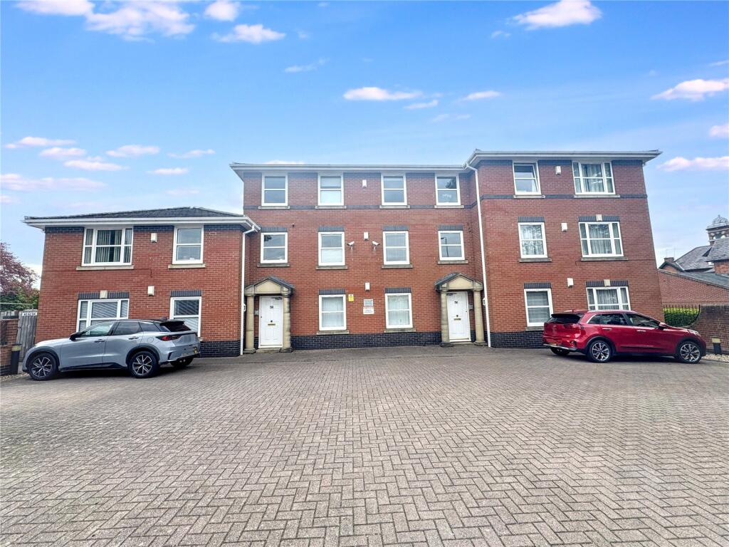 2-bed flat on Dalby Road, Melton Mowbray, Leicestershire, £165,000