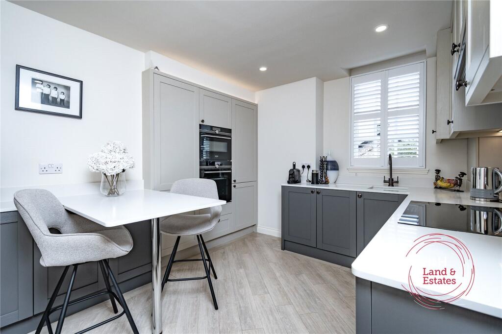 62 Stramongate, Kendal, Cumbria photo 4