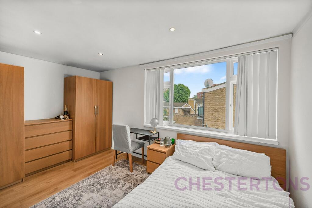 2 bedroom maisonette for rent