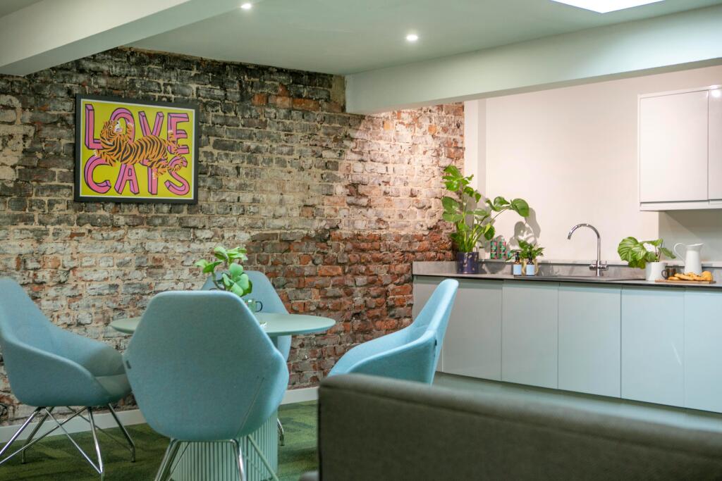 6 Private Kitchen for each office .jpg
