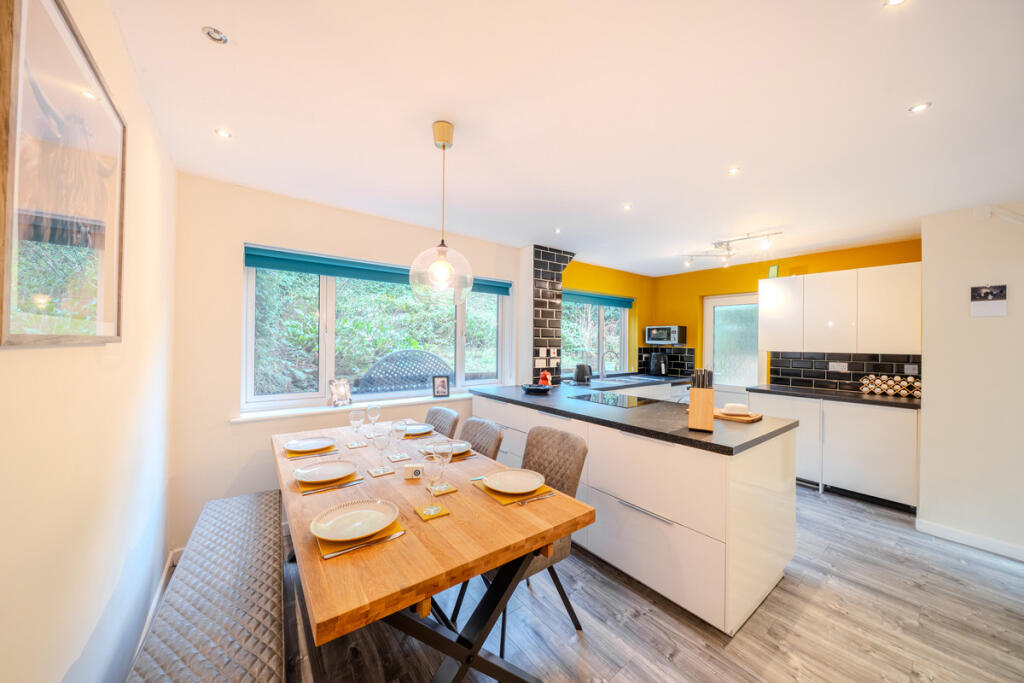 Caird Street, Chepstow, NP16 5 - View 2