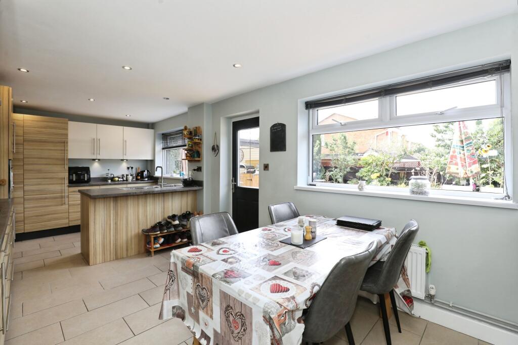 House in Stoke-on-Trent - View 3