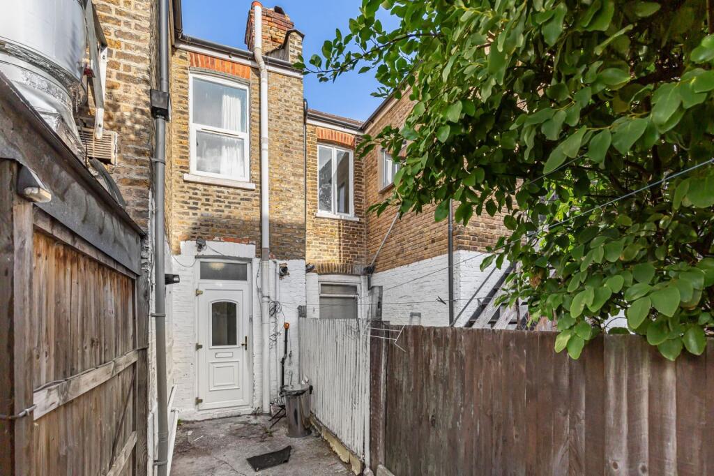 Apartment in London - View 4