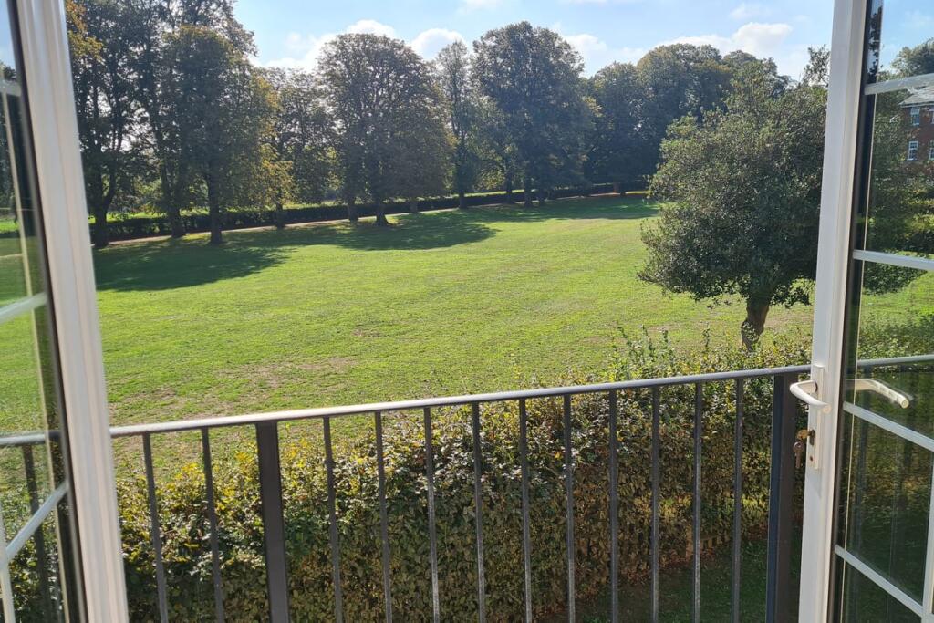 Apartment in Croydon - View 4