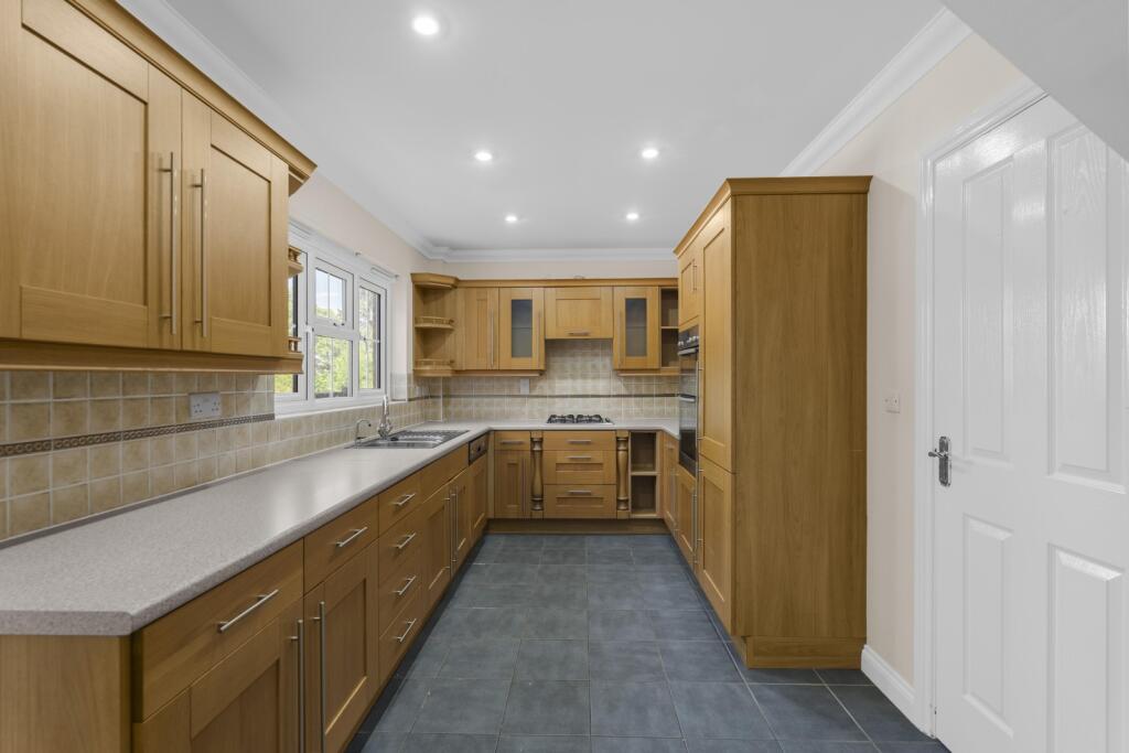 House in Uttlesford, Church End, Great Dunmow - View 5