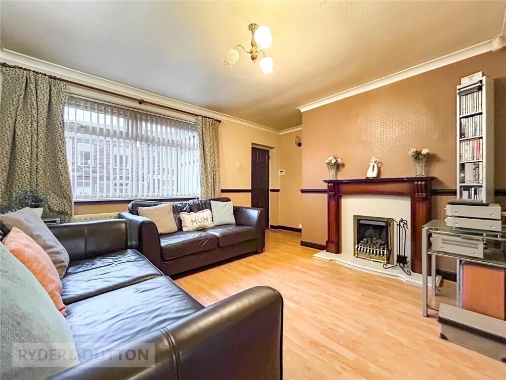 Clarendon Street, Mossley, OL5 photo 3