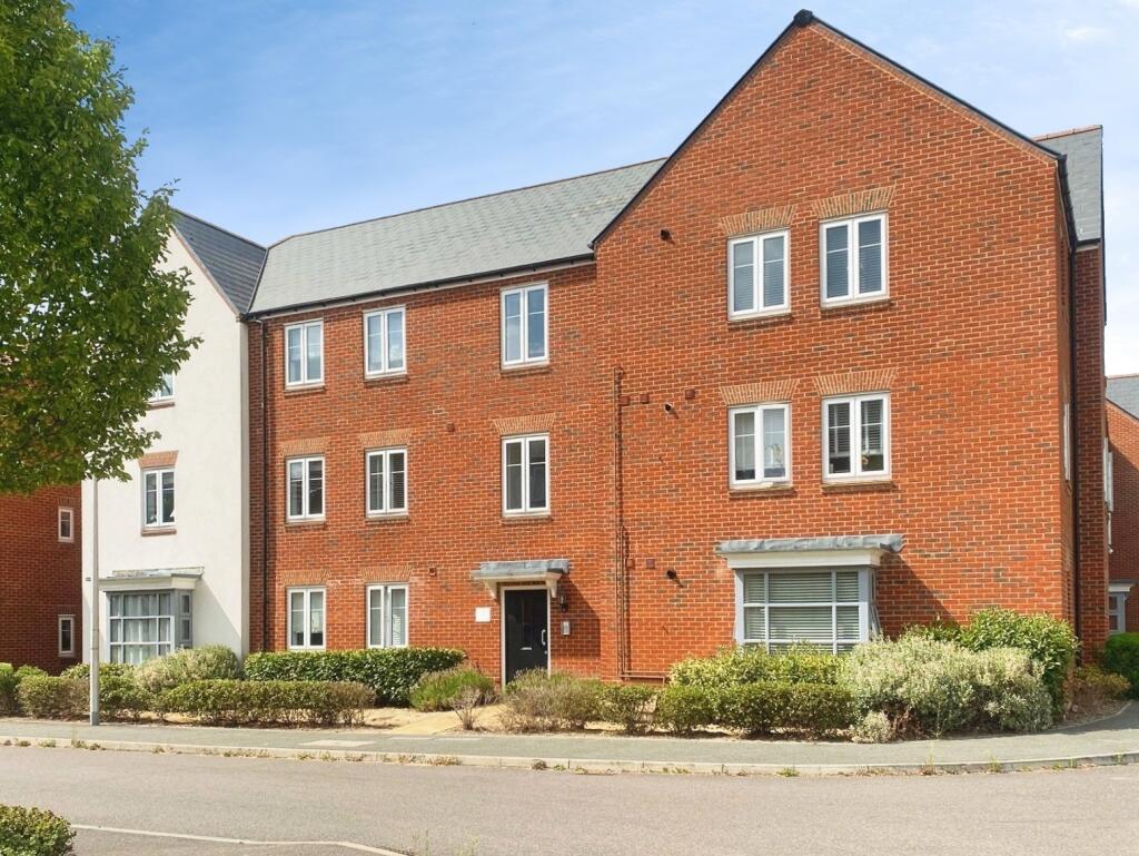 Main image of property: Ifould Crescent, Wokingham, Berkshire