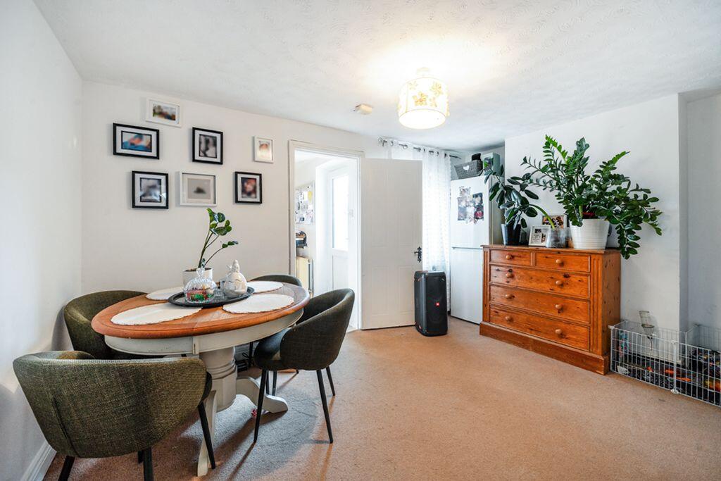 House in Waverley, Hale, Farnham - View 4