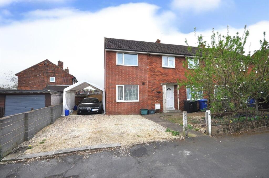 Main image of property: Oldfield Road, Thorne, Doncaster