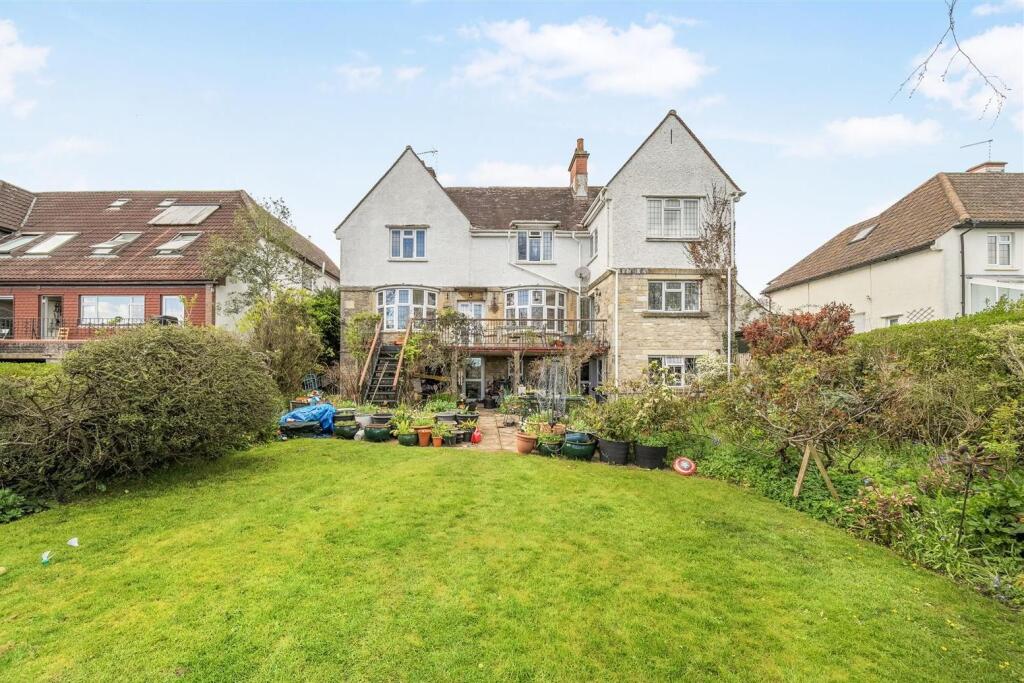 House in Swindon - View 3