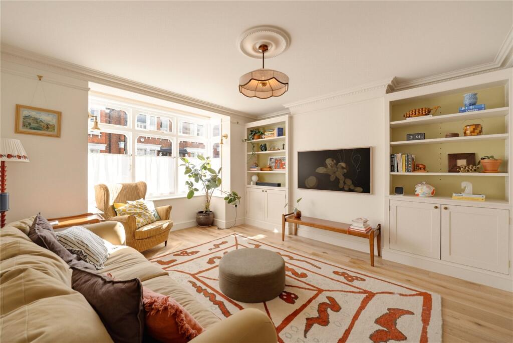 House in London - View 3
