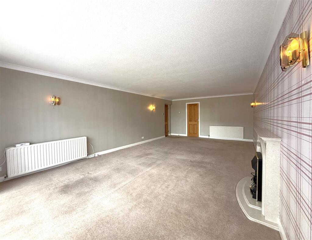 St. Annes Road West, Lytham St. Annes photo 3