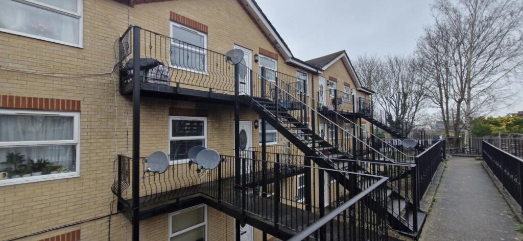 Main image of property: Uplands Close, Woolwich, London SE18