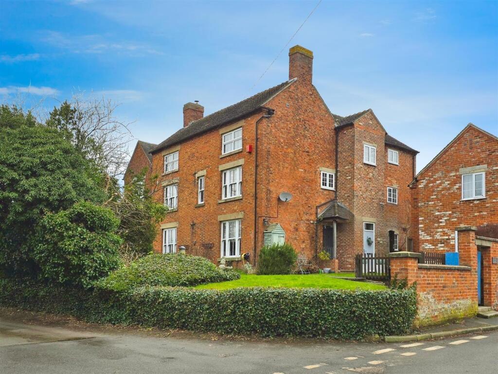Main image of property: The Etchells, Boggy Lane, Church Broughton, Derby
