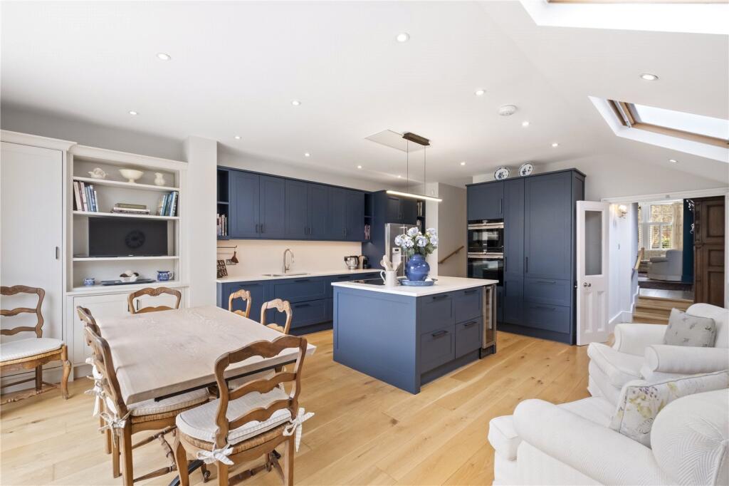 House in London - View 5