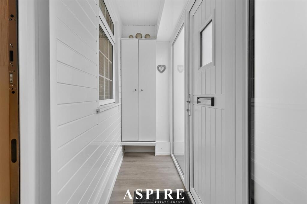 House in Southend-on-Sea - View 4