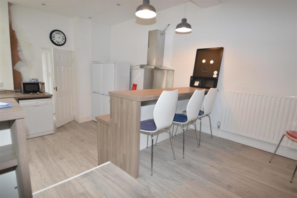 House in Birmingham, Selly Oak - View 5