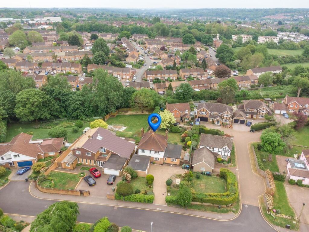 Main image of property: Hillfield Road, Hemel Hempstead