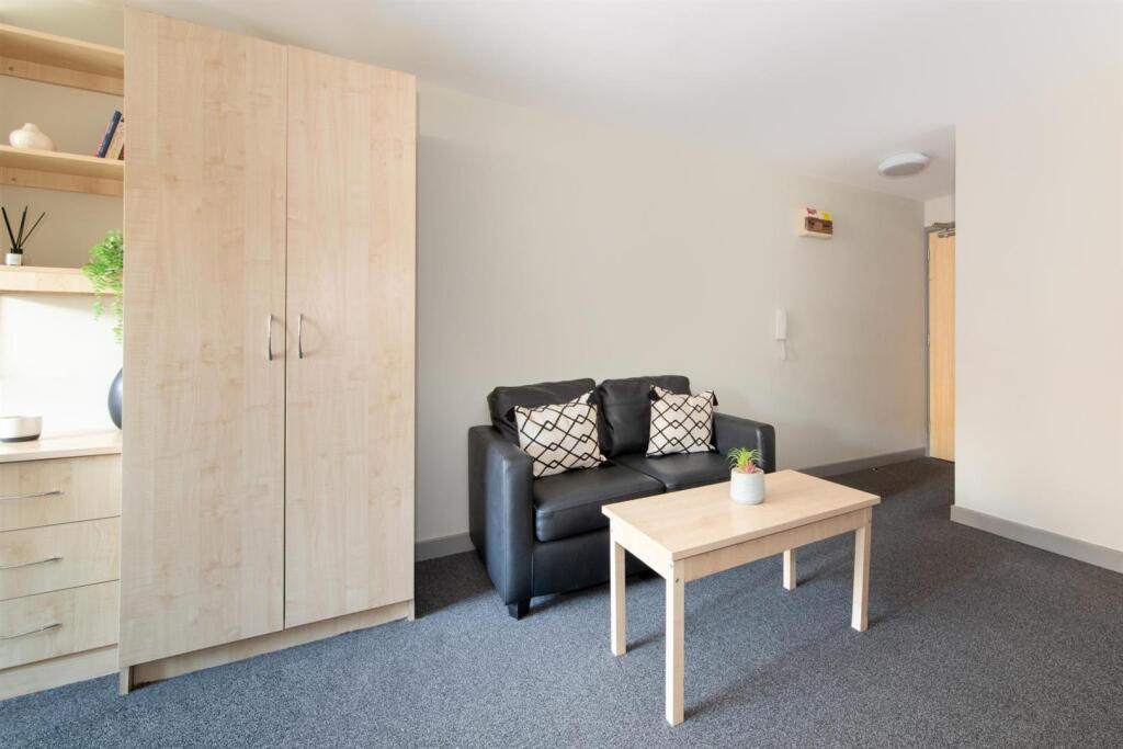 Apartment in Bristol, Stokes Croft, Kingsdown - View 4