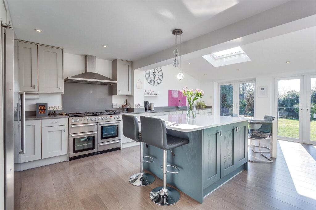 Blakes Road, Wargrave, Berkshire, RG10 photo 4