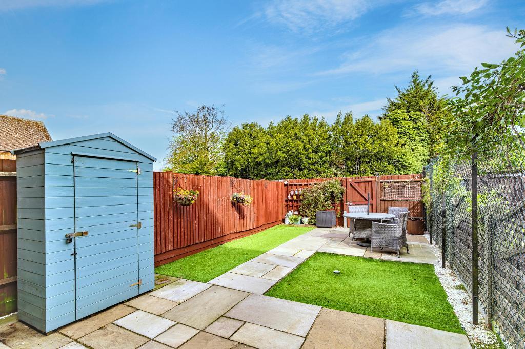 House in Oakley, Bedford - View 3