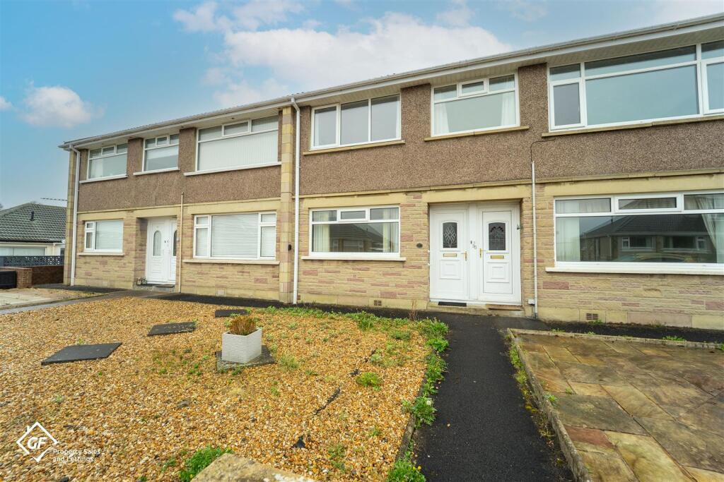 2-bed flat on St. Albans Road, Bare, Morecambe, £160,000