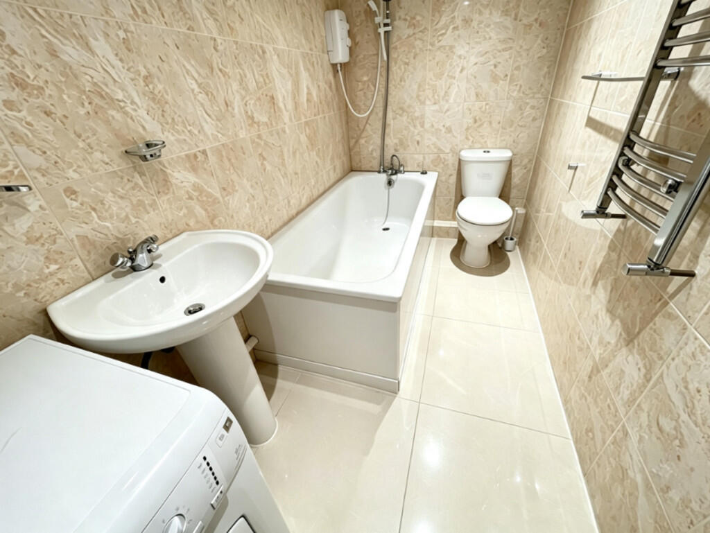 Apartment in London - View 5